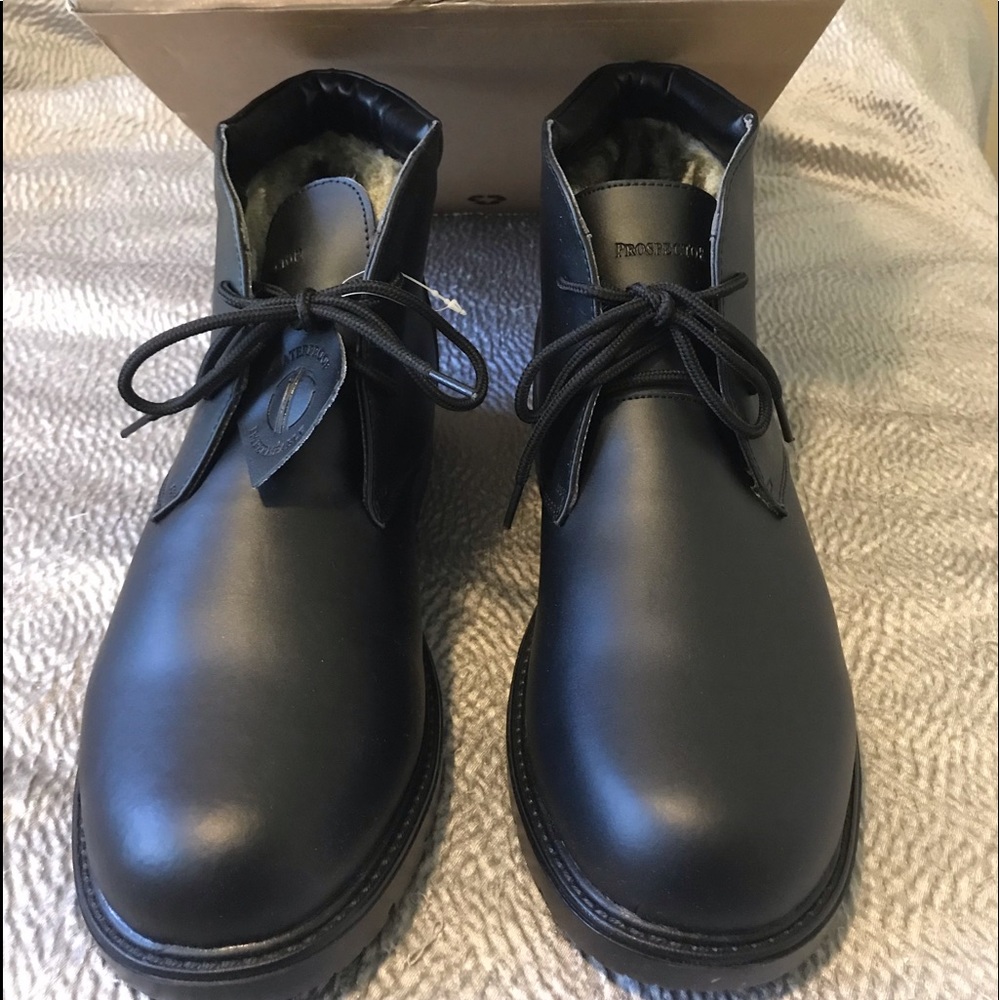 NWT men’s boots